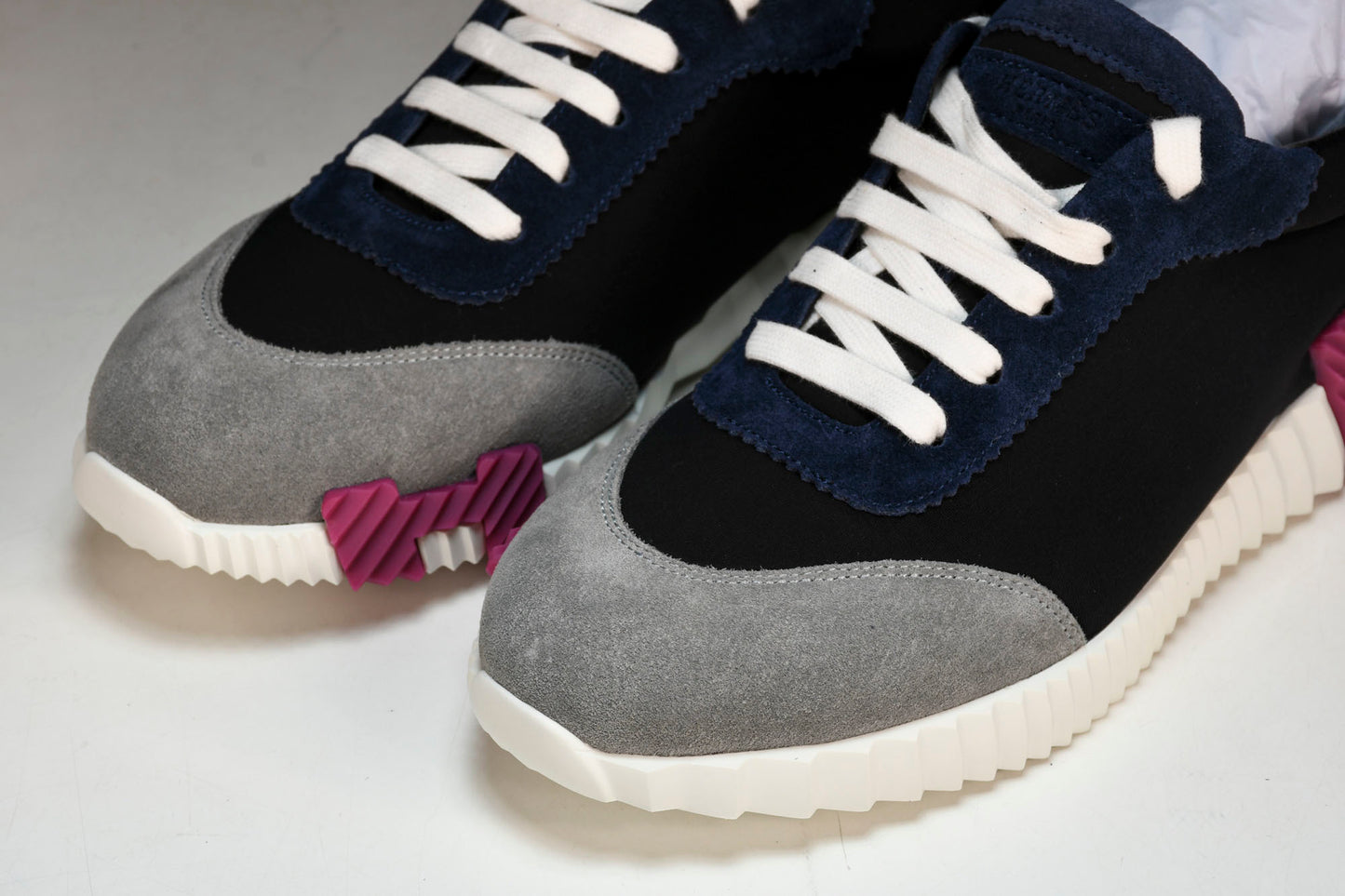 Hermès Bouncing Sneaker 'Noir Bordeaux'