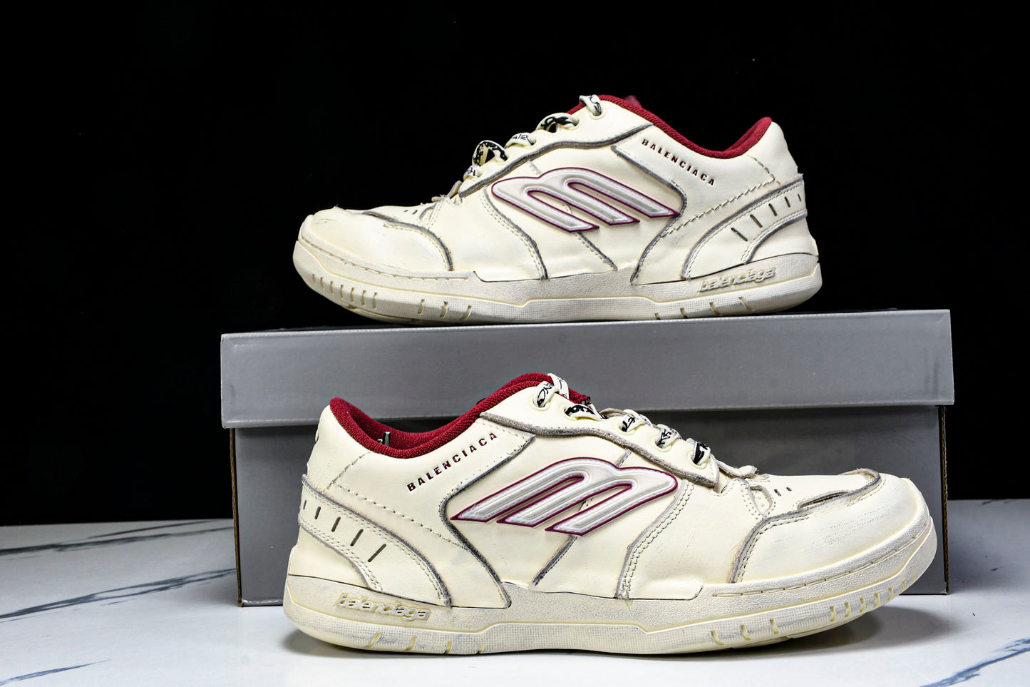 Вalenciaga Hamptons Worn-Out Sneaker 'Off-White Red'