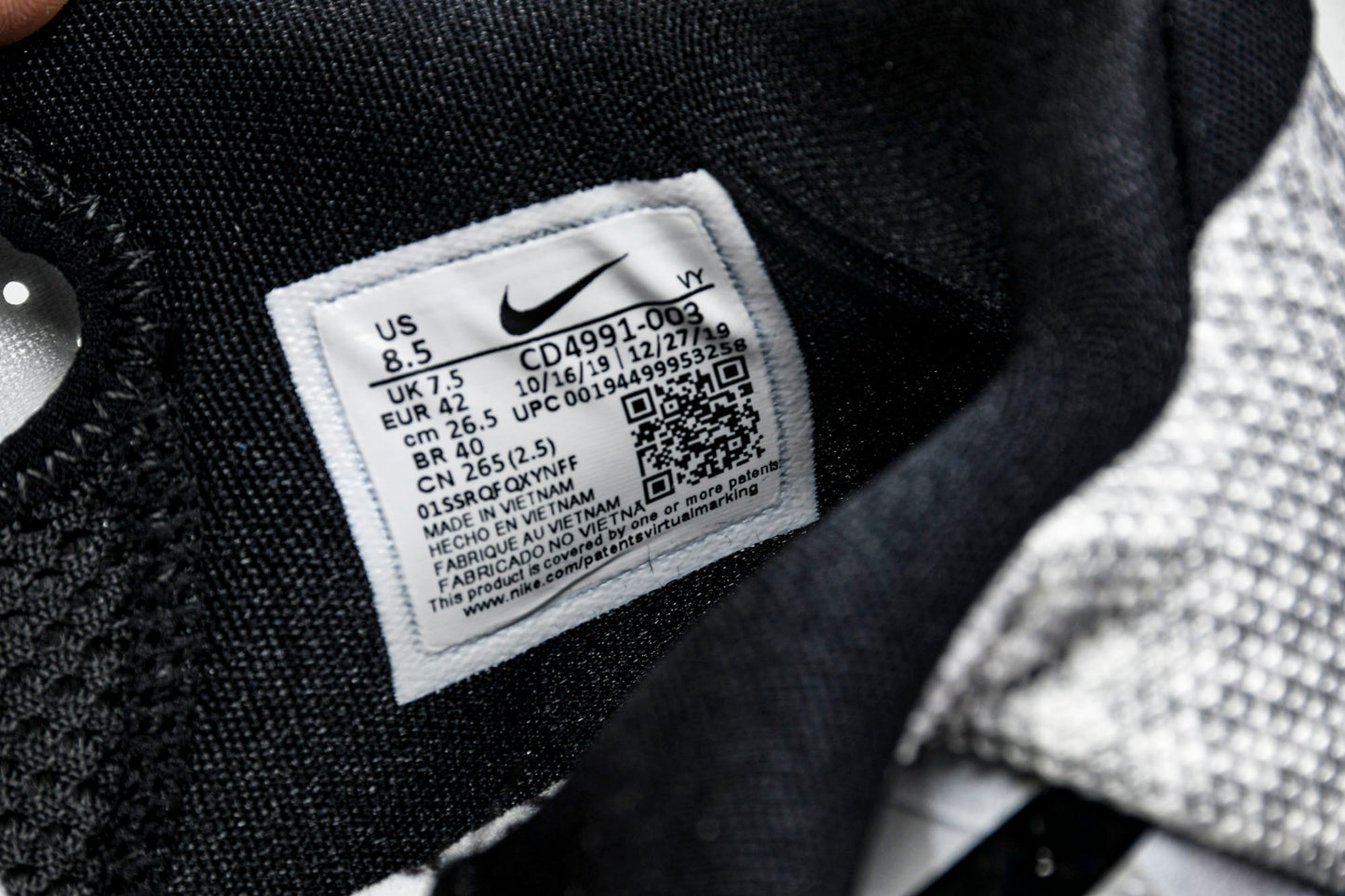 Kobe 5 Protro Demar Derozan PE 'Zebra'