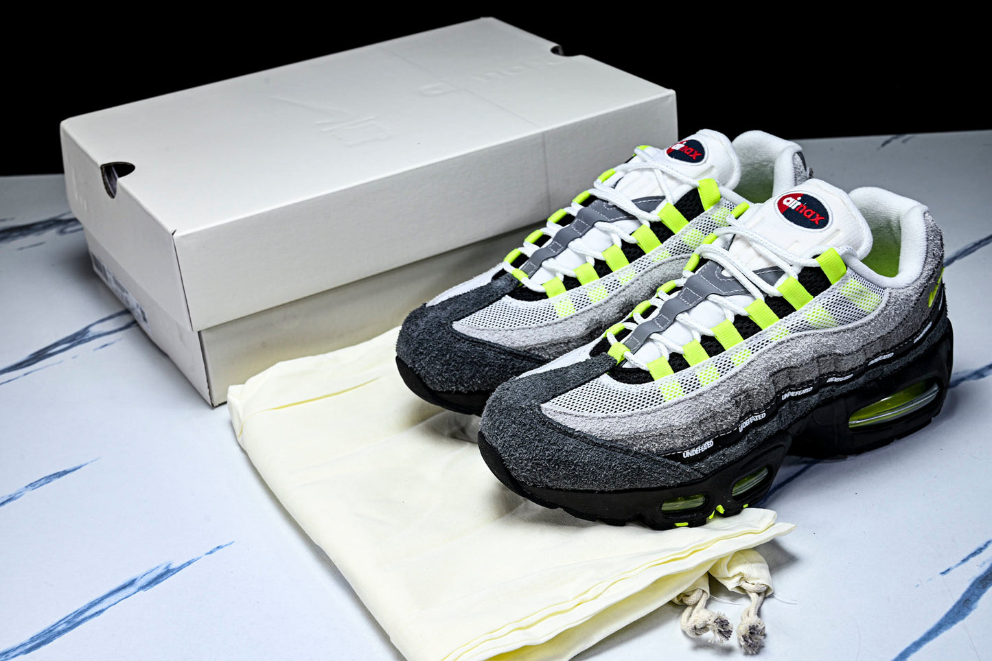 Undefeated x AM95 Geo Exclusive Pack 'NYC Neon'