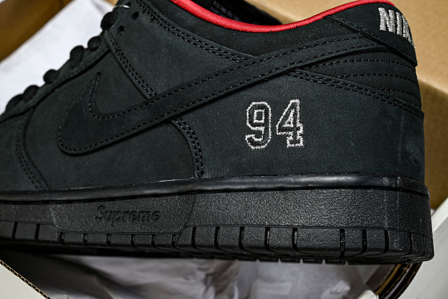 SB Dnk Low x Supreme 94 Black