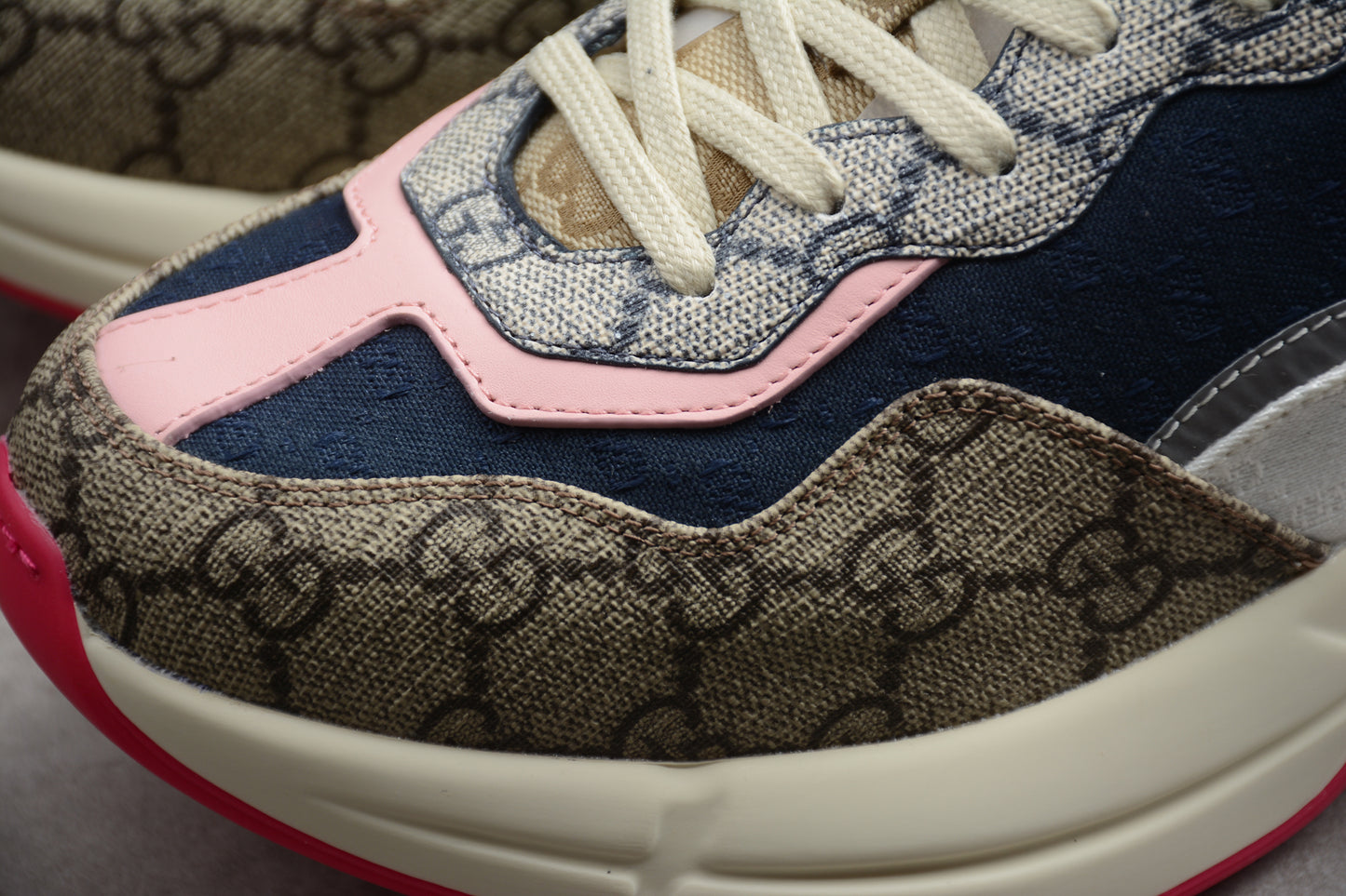 Guссi Rhyton 'Beige White Pink'