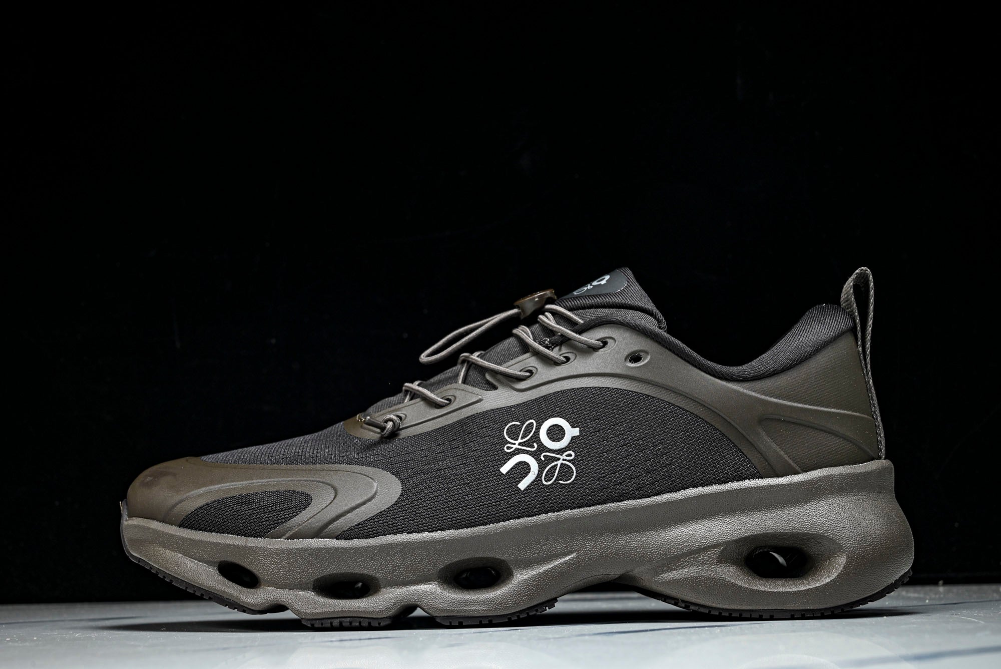 LOEWE × ON Cloudsolo 'Dark Brown Black'