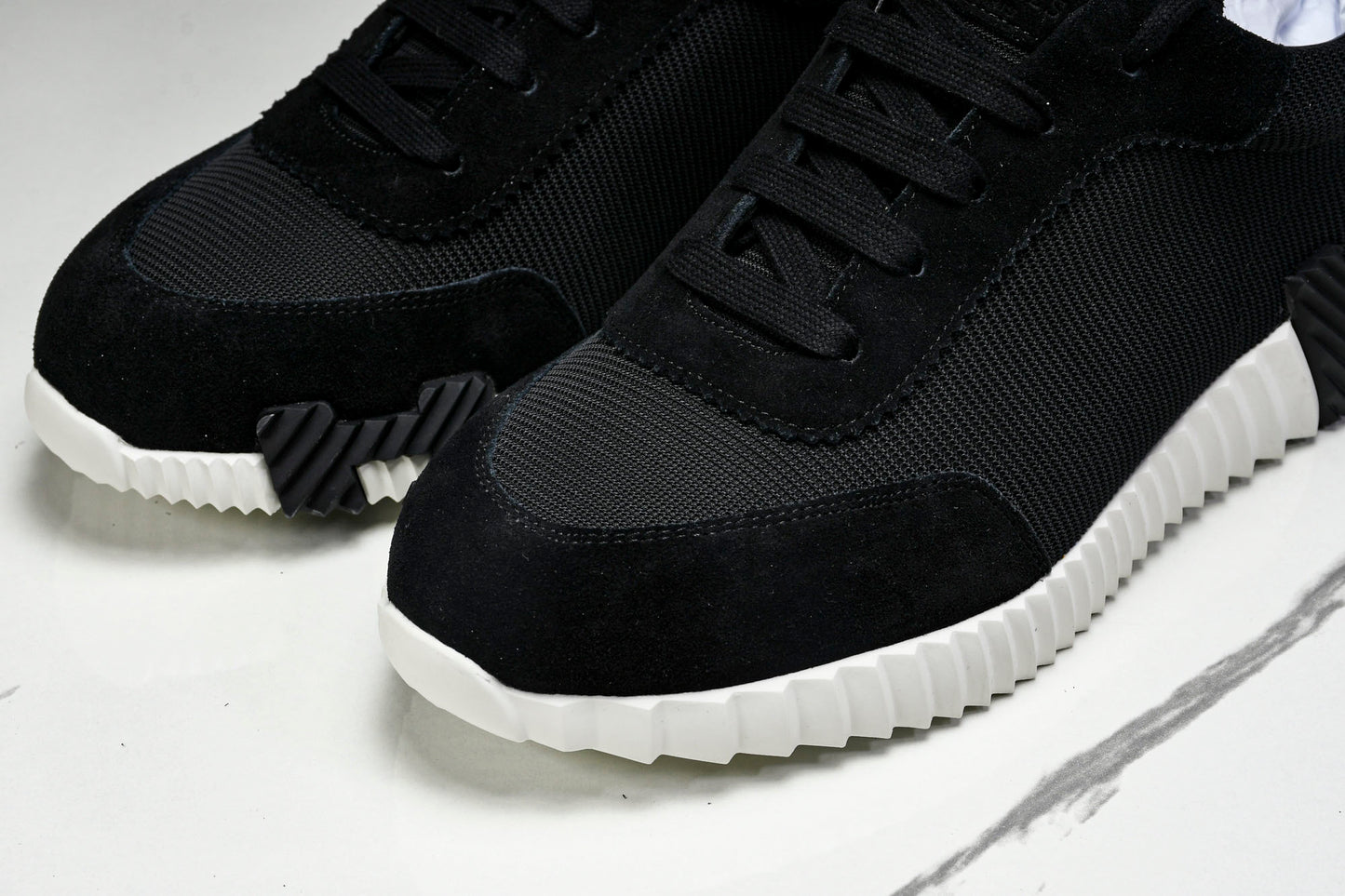 Hermès Bouncing Sneaker 'Noir Blanc'