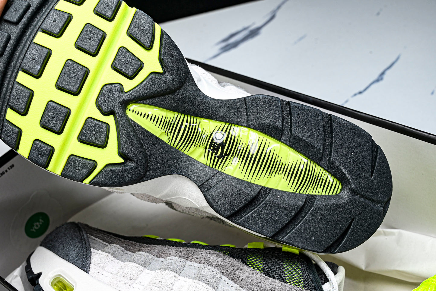 AM95 OG 'Reverse Gradient Neon'