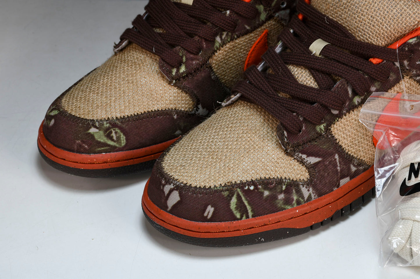 SB Dnk Low x Reese Forbes 'Hunter'