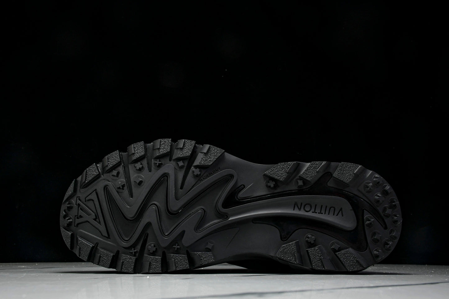 Louis Vuittоп Runner Tatic Sneaker 'Black'