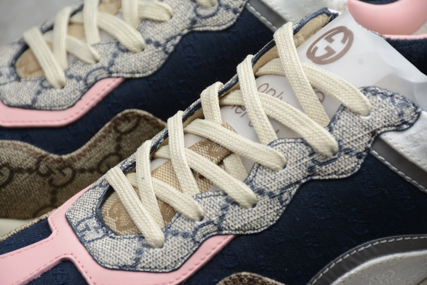Guссi Rhyton 'Beige White Pink'
