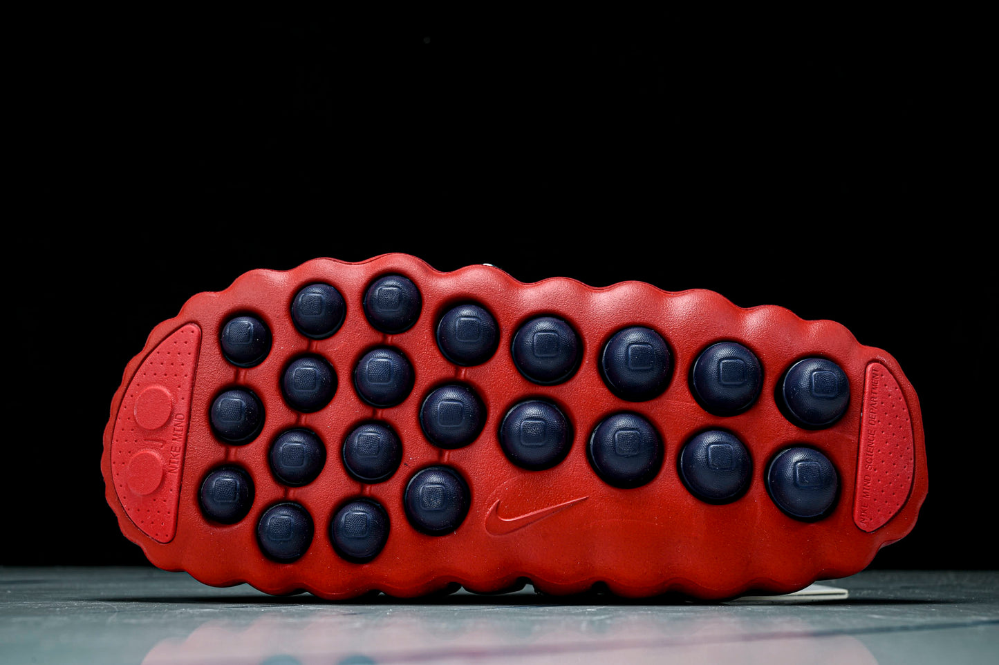 Mind 001 Slide 'Team Red'
