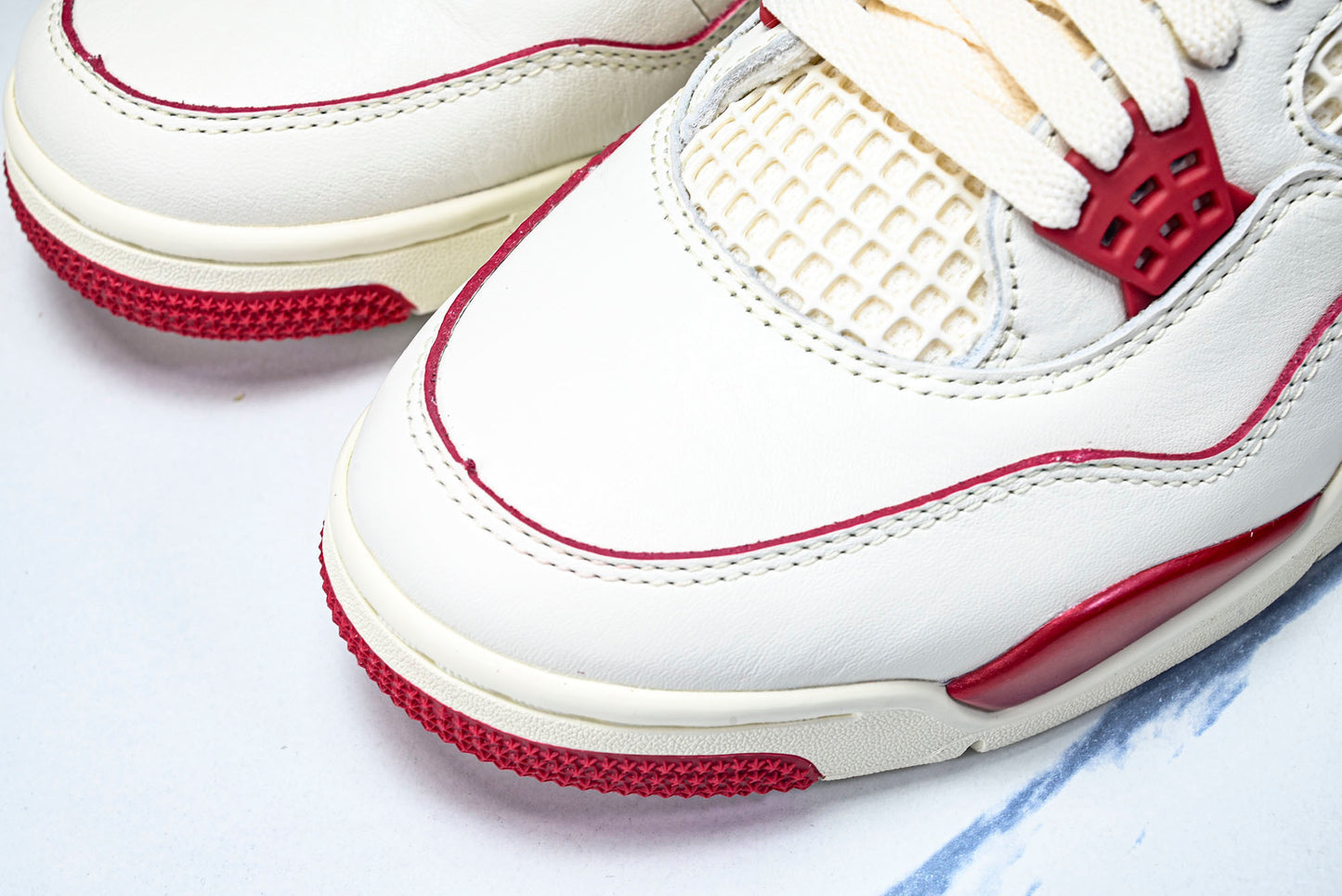 AJ4 Retro Valentine's Day 'Sierra Red'