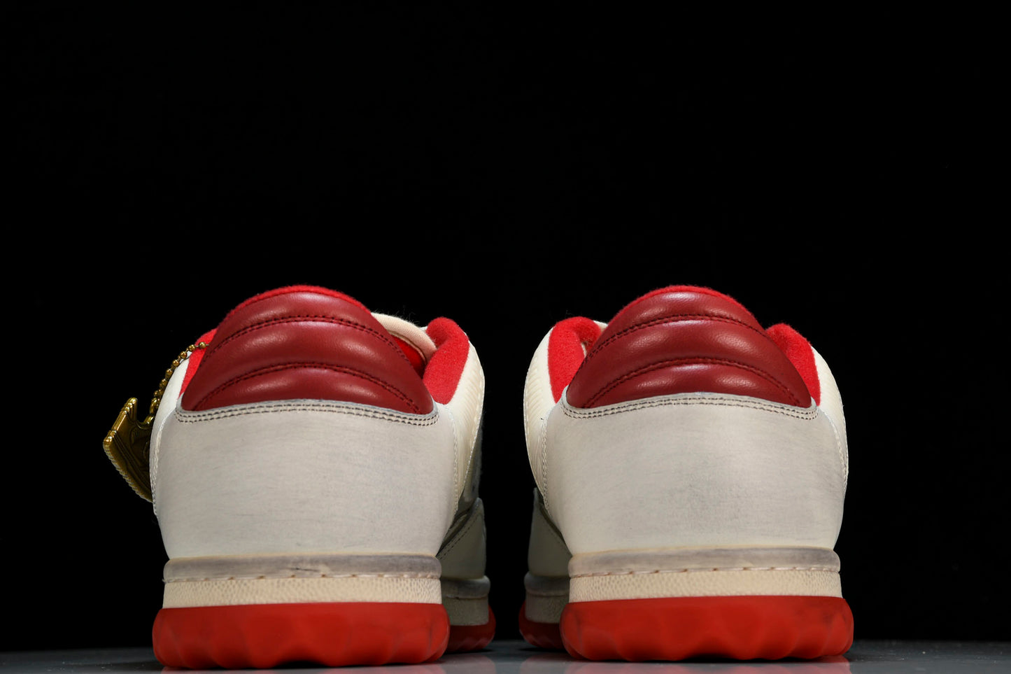 Guссi MAC80 'Red White'
