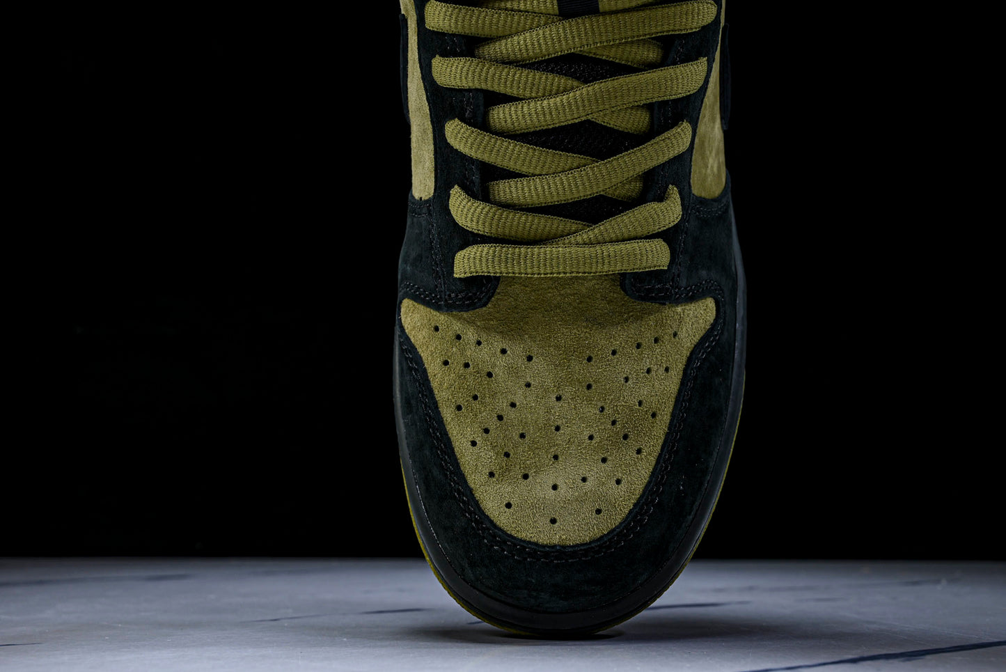 SB Dnk Low x Supreme 94 Camper Green