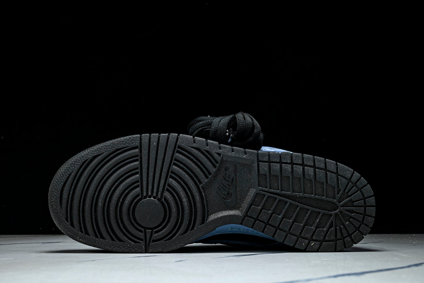 SB Dnk Low x Supreme 94 Ocean Fog