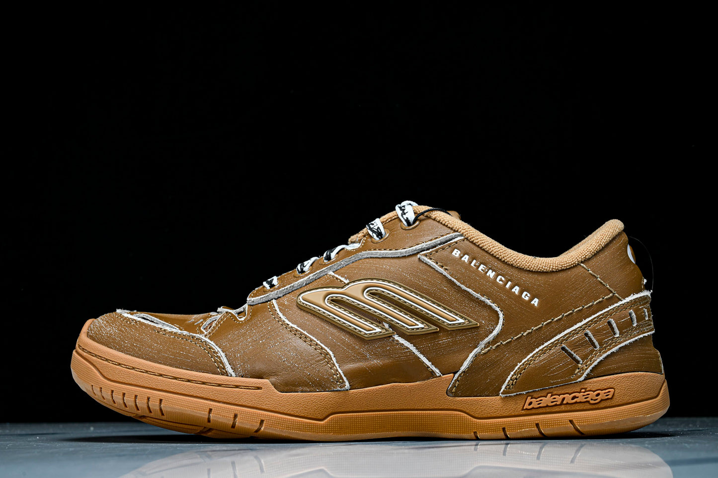 Вalenciaga Hamptons Worn-Out Sneaker 'Camel Brown'