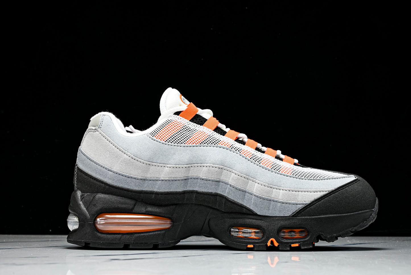 AM95 OG 'Bright Mandarin'