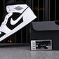 AJ1 Retro Mid ‘Tuxedo’