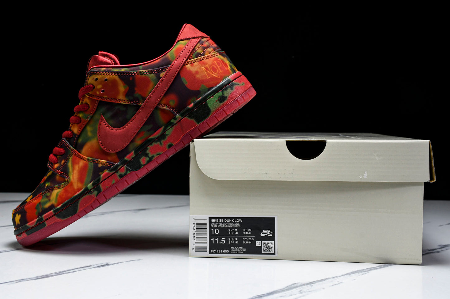 SB Dnk Low x Wizard of Oz 'Poppy Field'