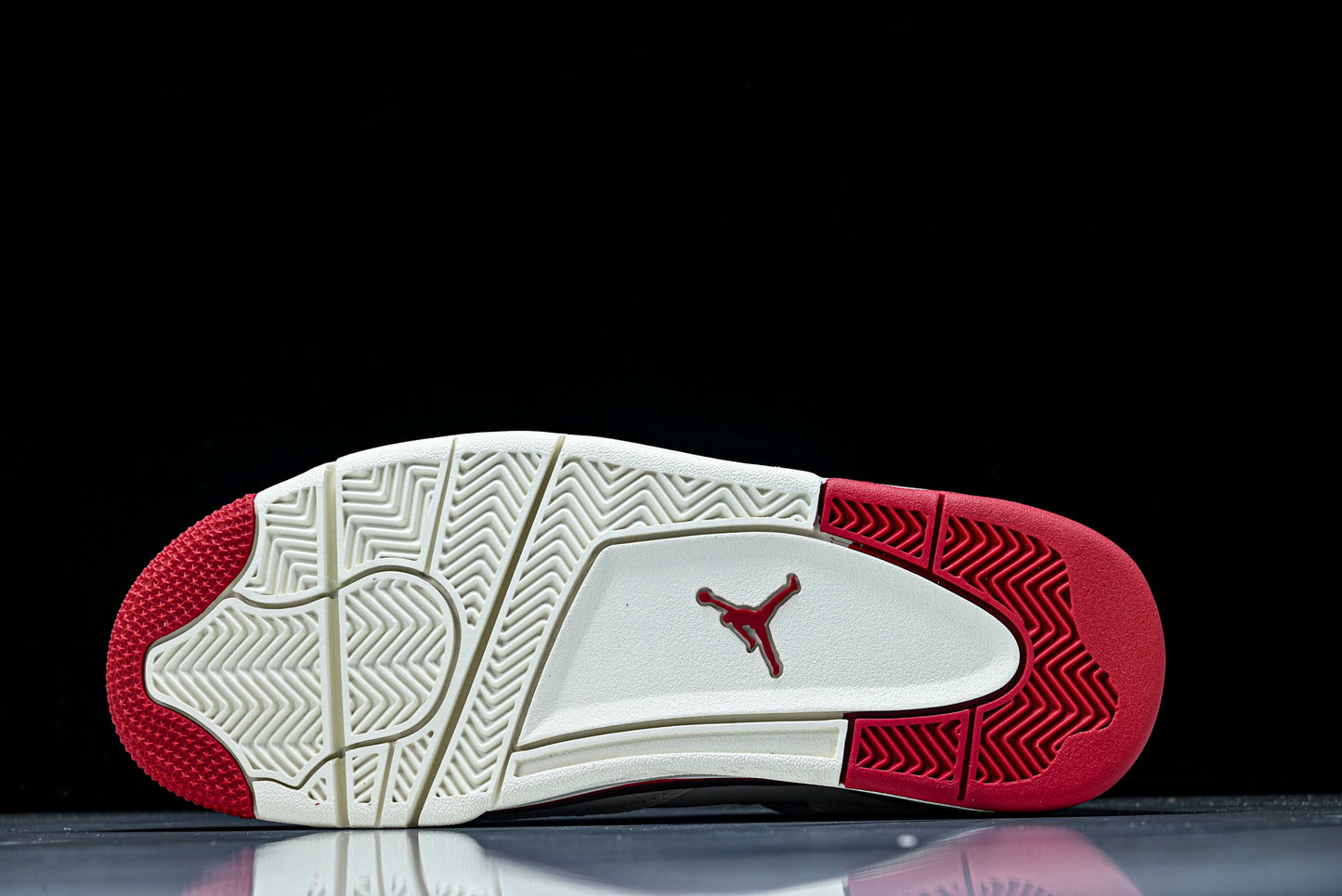 AJ4 Retro Valentine's Day 'Sierra Red'