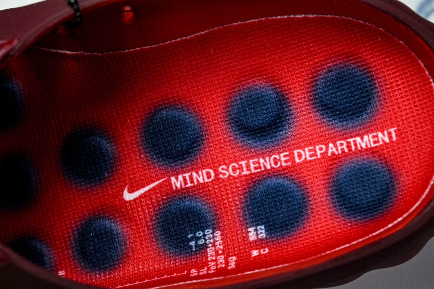 Mind 001 Slide 'Team Red'