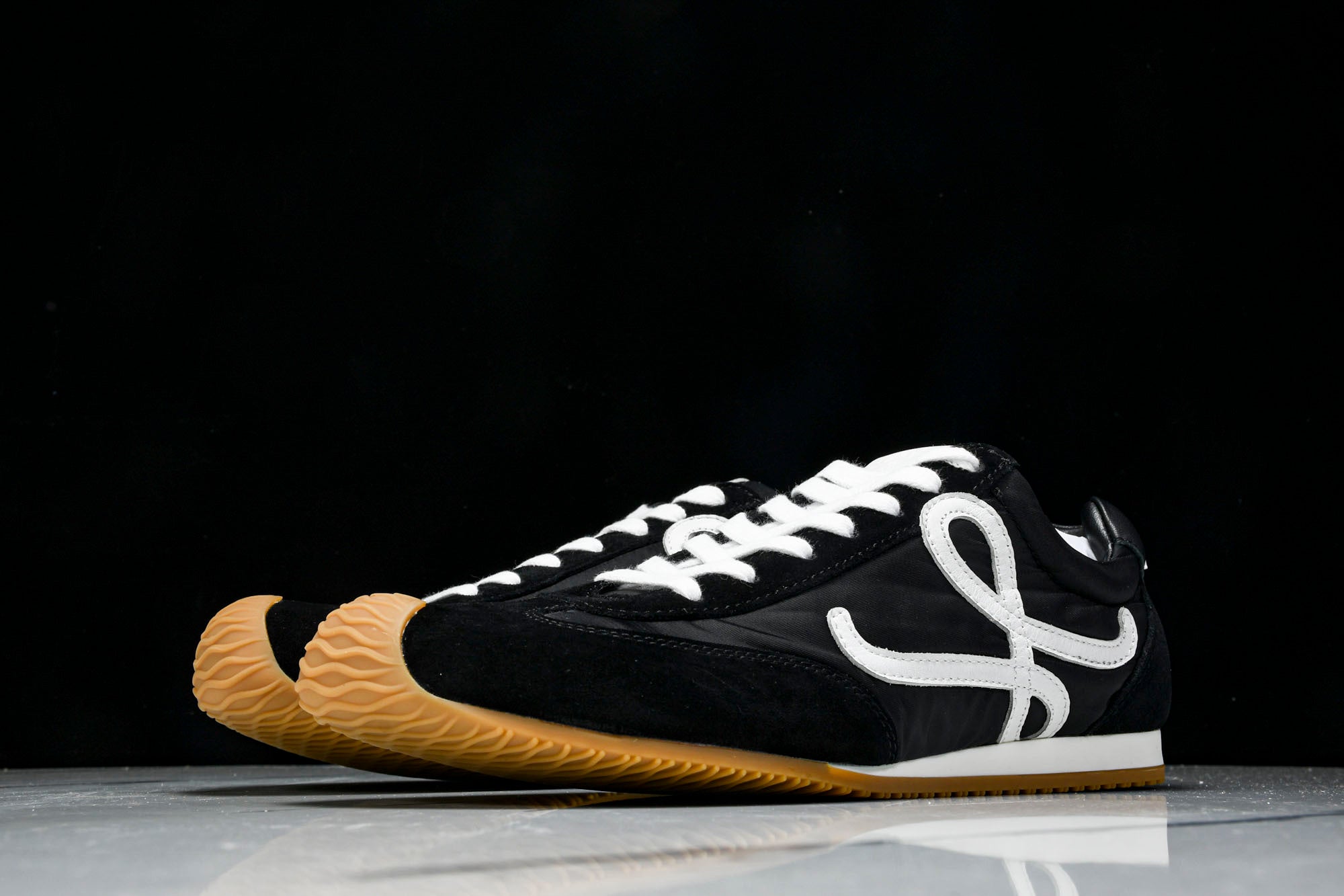 Loewe Ballet Runner 2.0 'Black White'