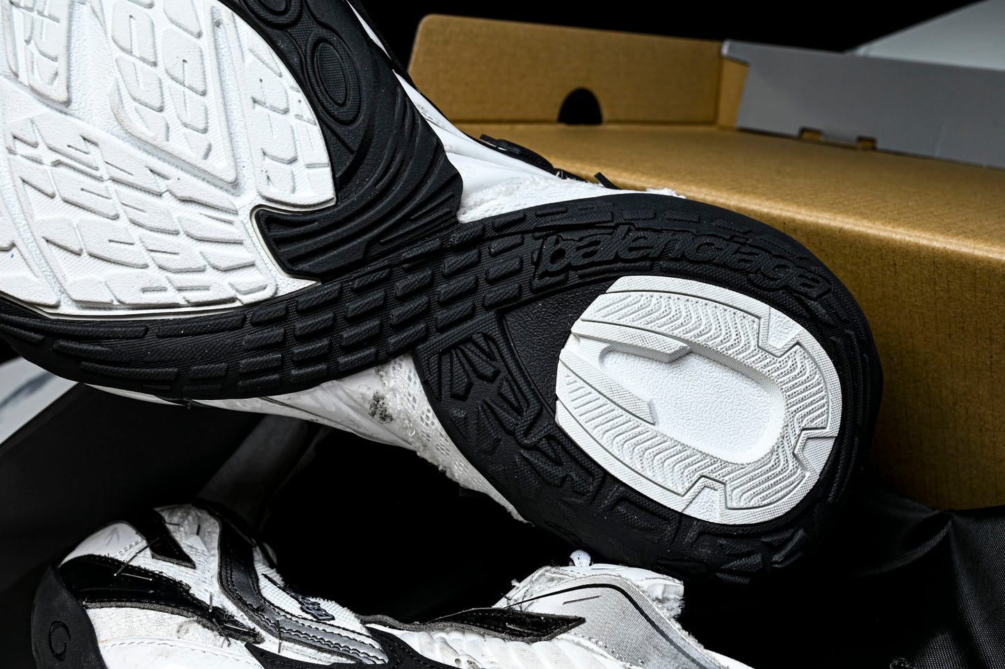 Вalenciaga Soleless Sneaker 'White Black'
