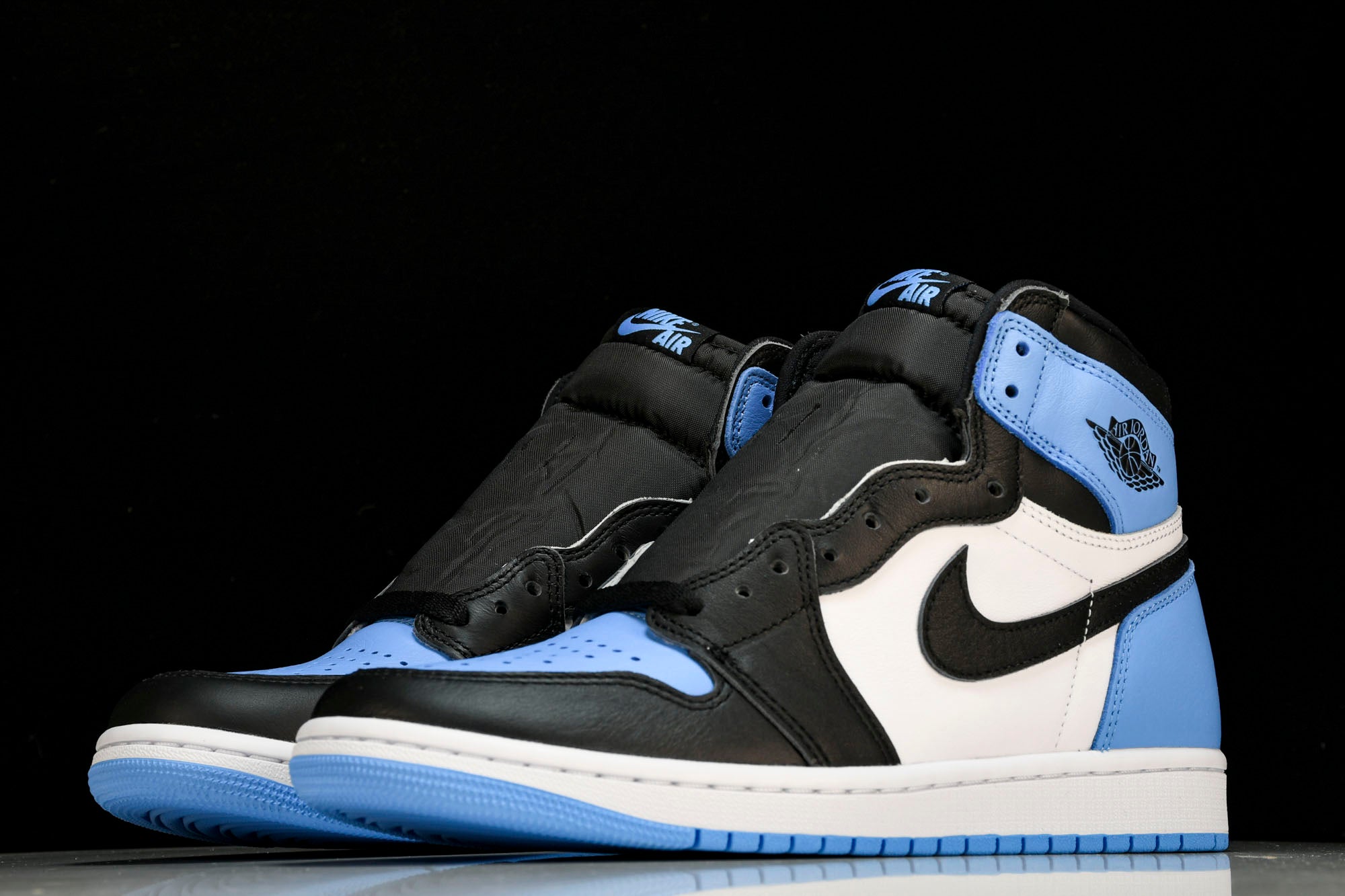 AJ1 Retro High OG 'UNC Toe'