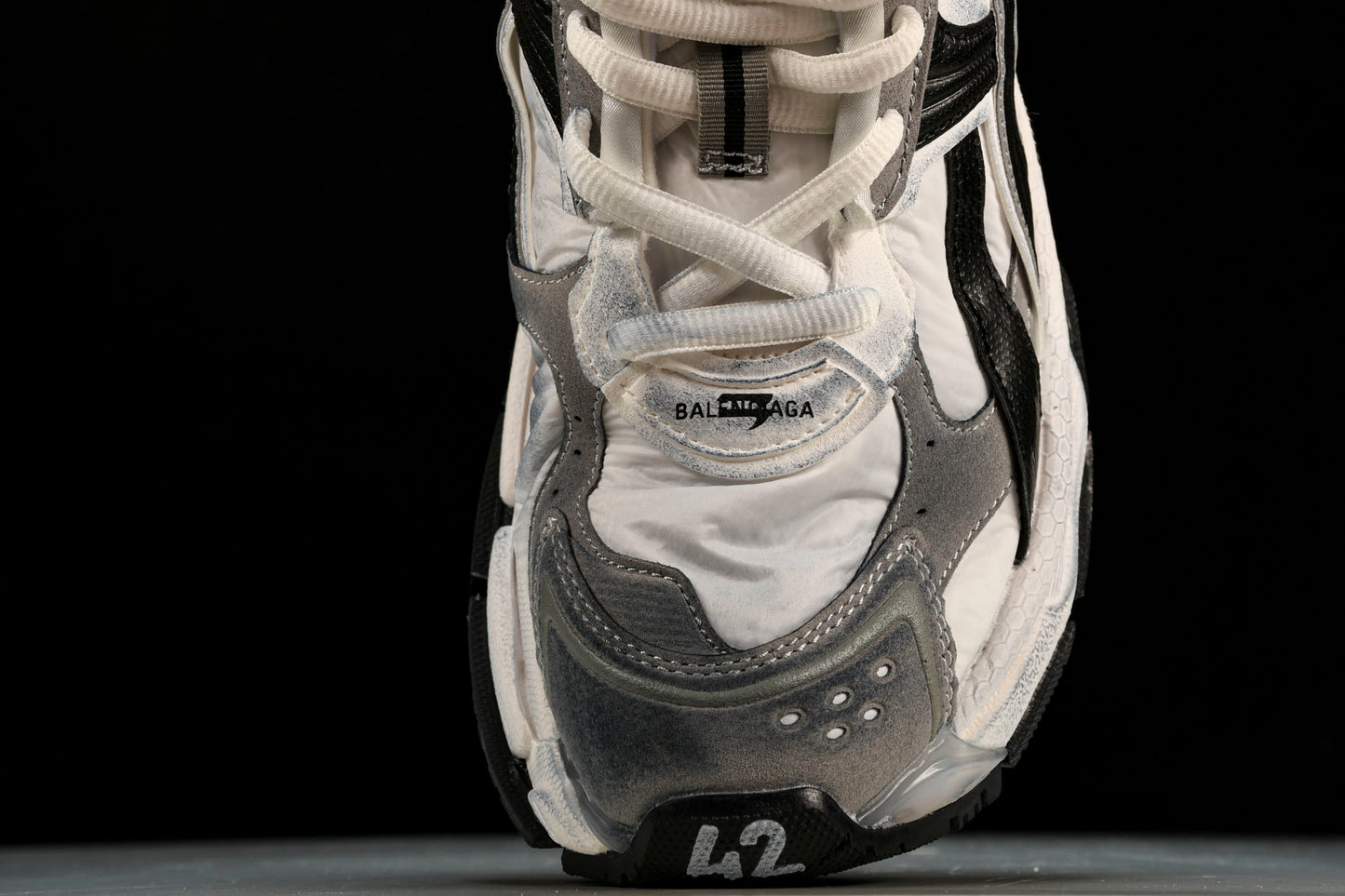 Runner 'White Black Grey'