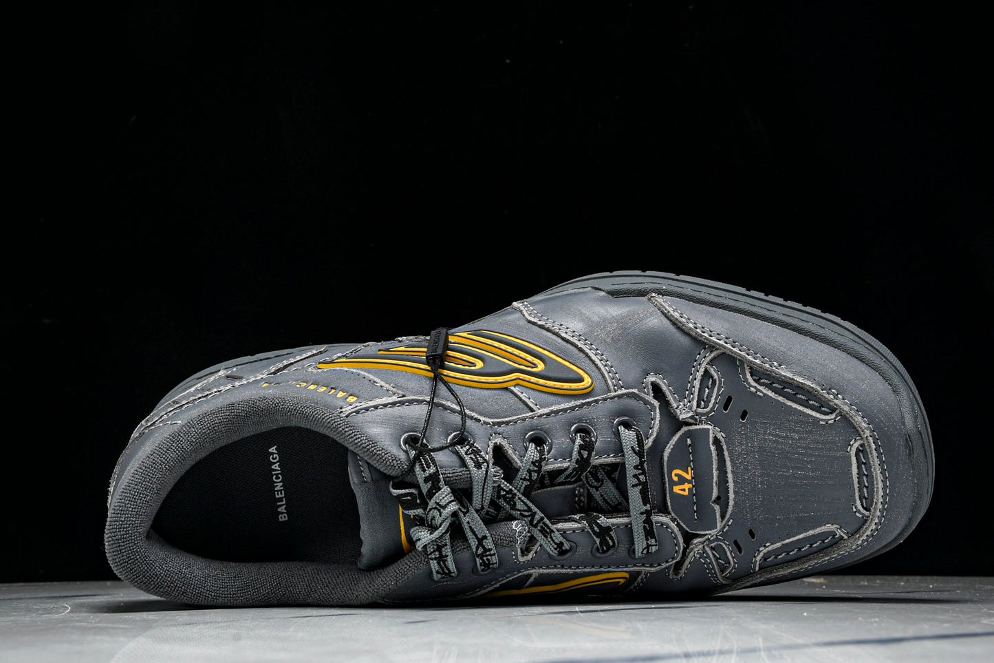 Вalenciaga Hamptons Worn-Out Sneaker 'Grey Yellow'