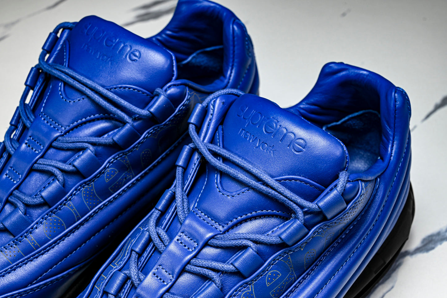 Supreme x AM95 Lux 'Hyper Cobalt'