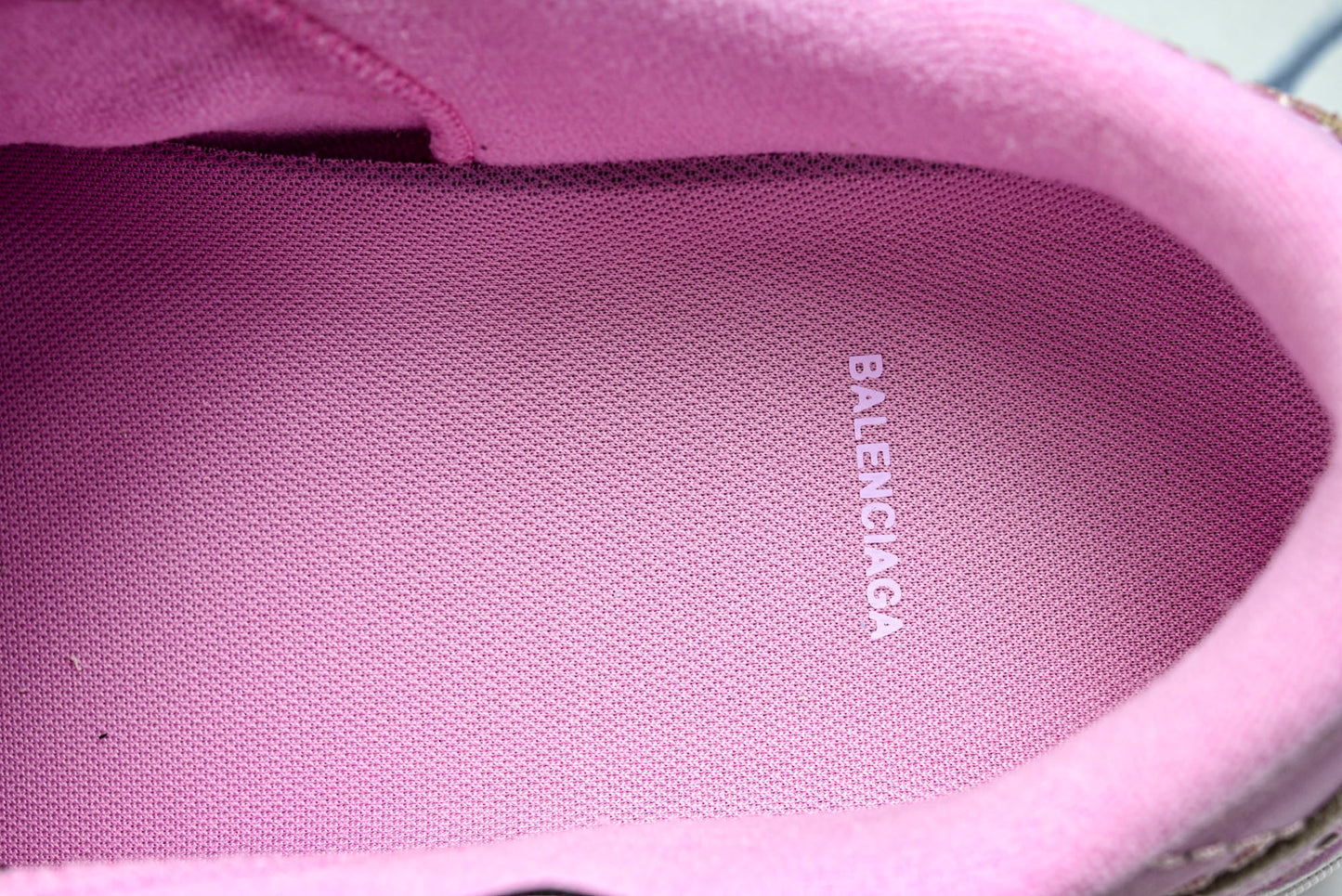 Вalenciaga Hamptons Worn-Out Sneaker 'White Pink'