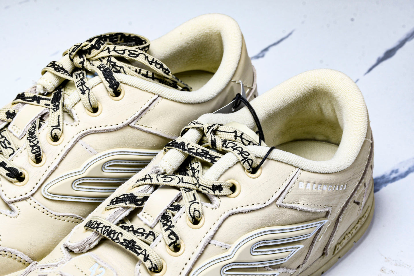Вalenciaga Hamptons Worn-Out Sneaker 'Beige'