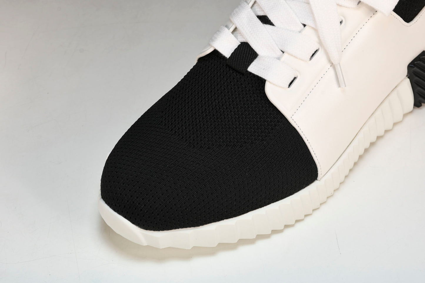 Нermès Depart Sneaker 'Noir Blanc'