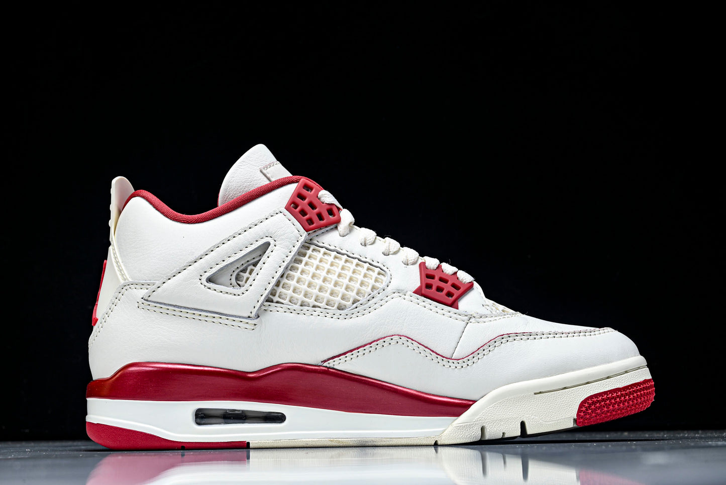 AJ4 Retro Valentine's Day 'Sierra Red'