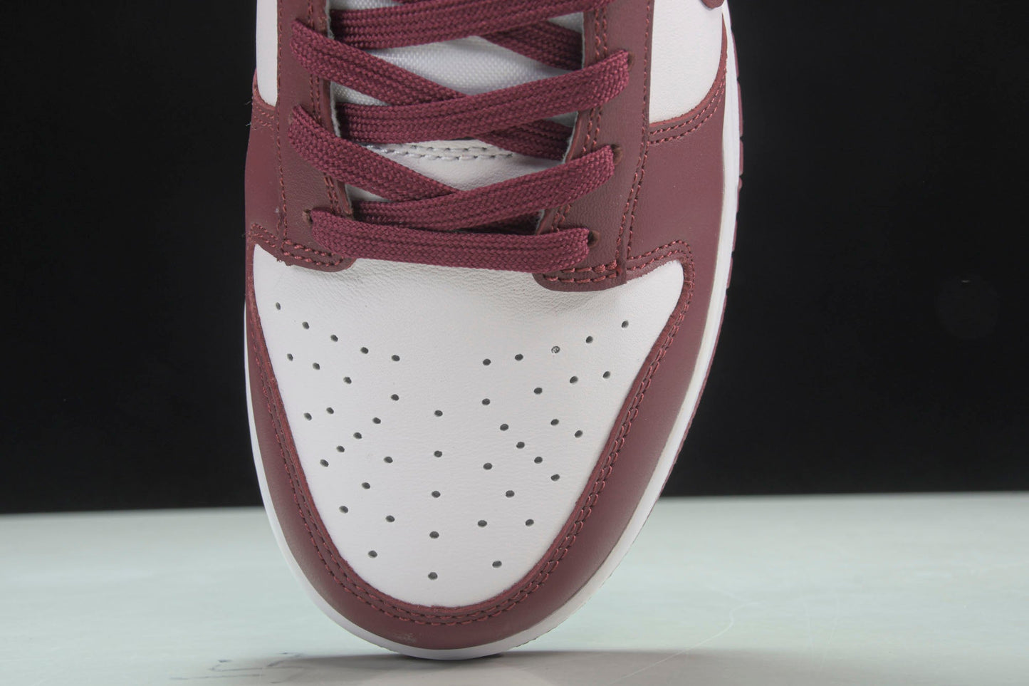 Dnk Low 'Dark Beetroot'
