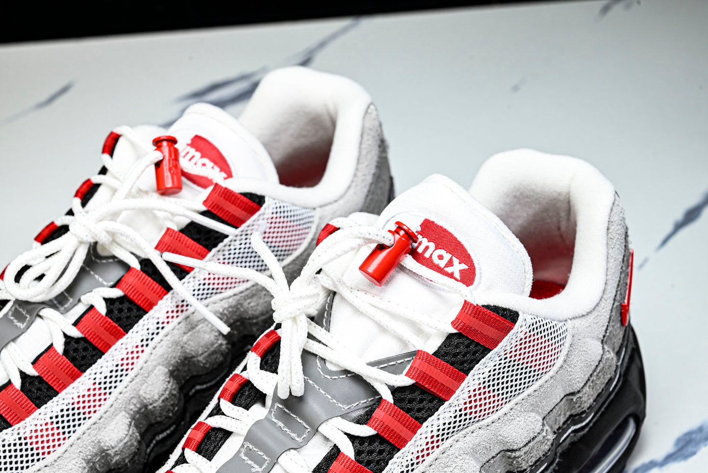 Undefeated x AM95 Geo Exclusive Pack 'Tokyo Bright Crimson'