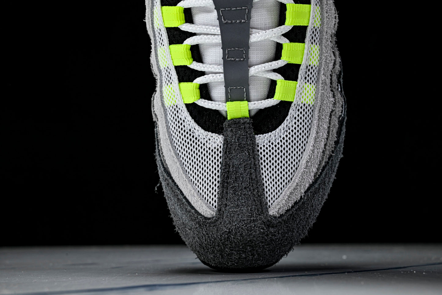 Undefeated x AM95 Geo Exclusive Pack 'NYC Neon'