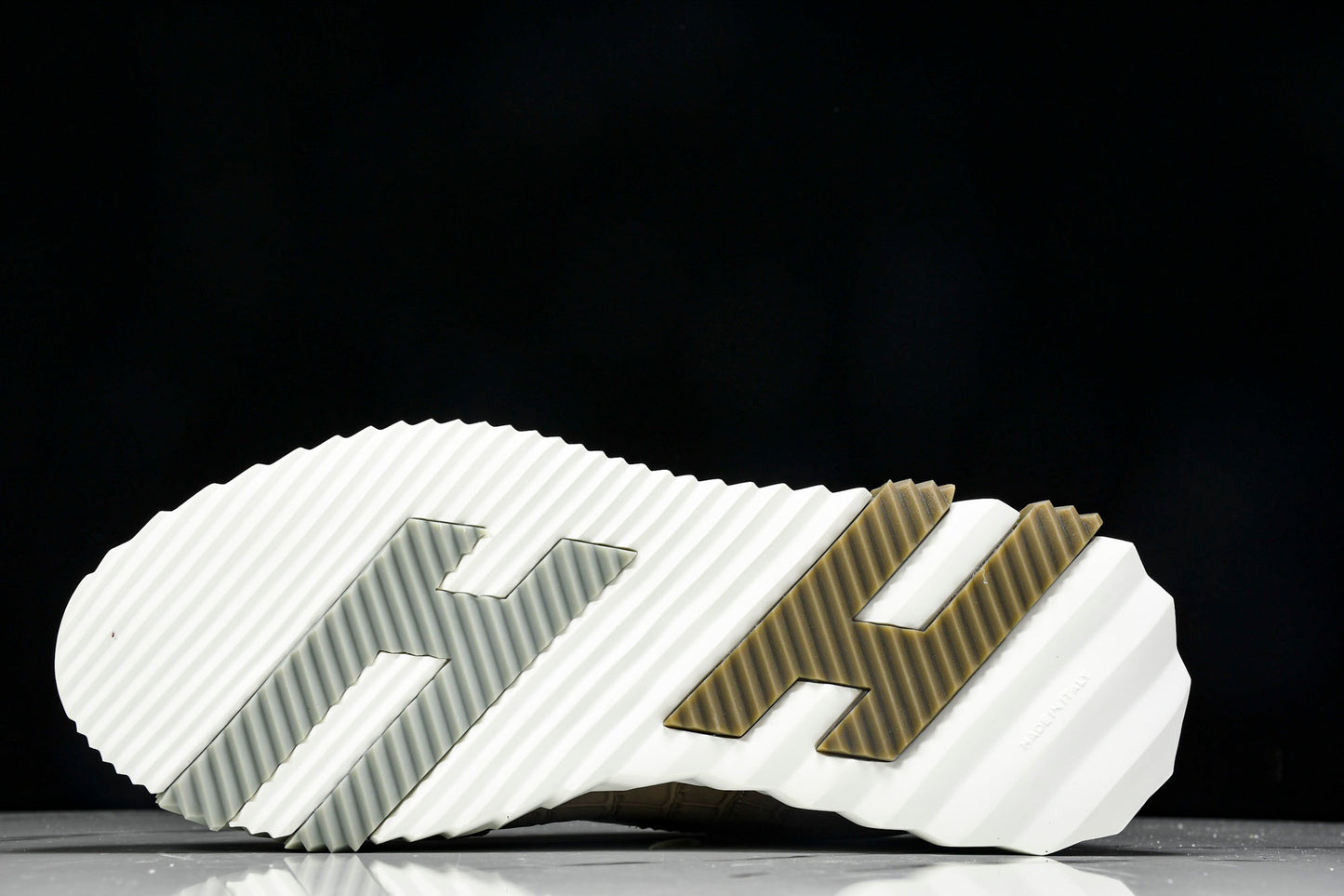 Hermès Bouncing Sneaker 'Etoupe Crocodile'