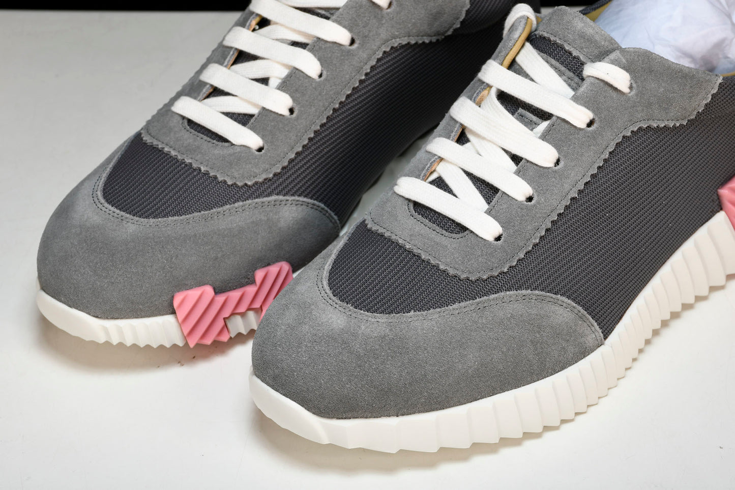 Hermès Bouncing Sneaker 'Gris Rose'