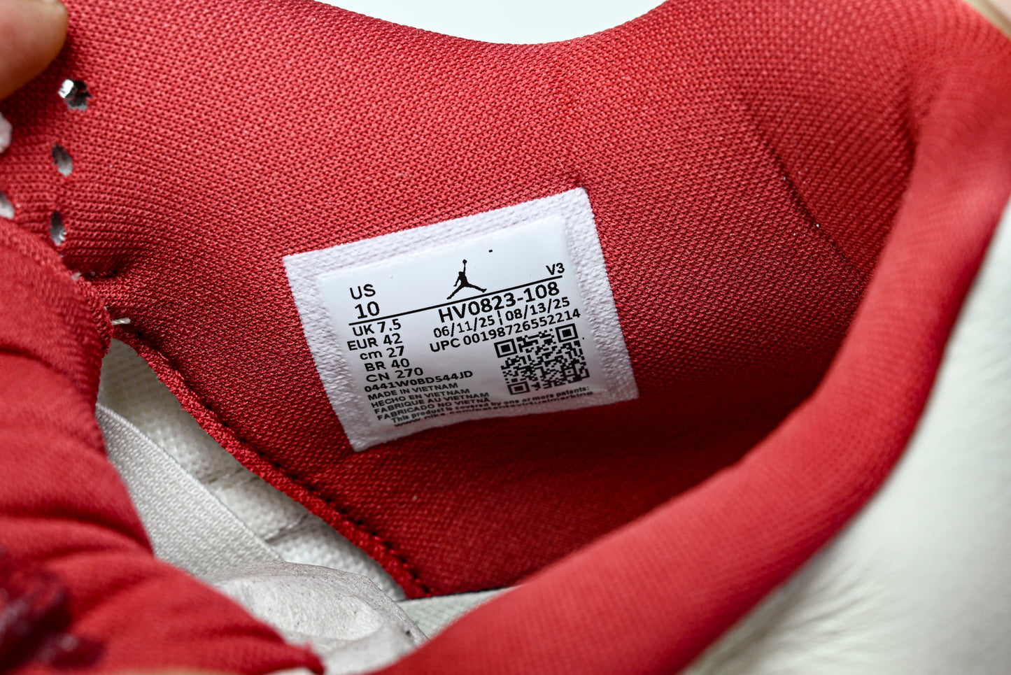 AJ4 Retro Valentine's Day 'Sierra Red'