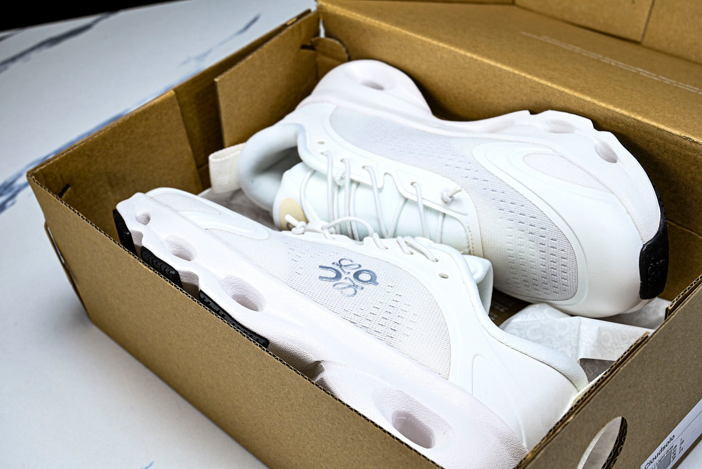 LOEWE × ON Cloudsolo 'White'