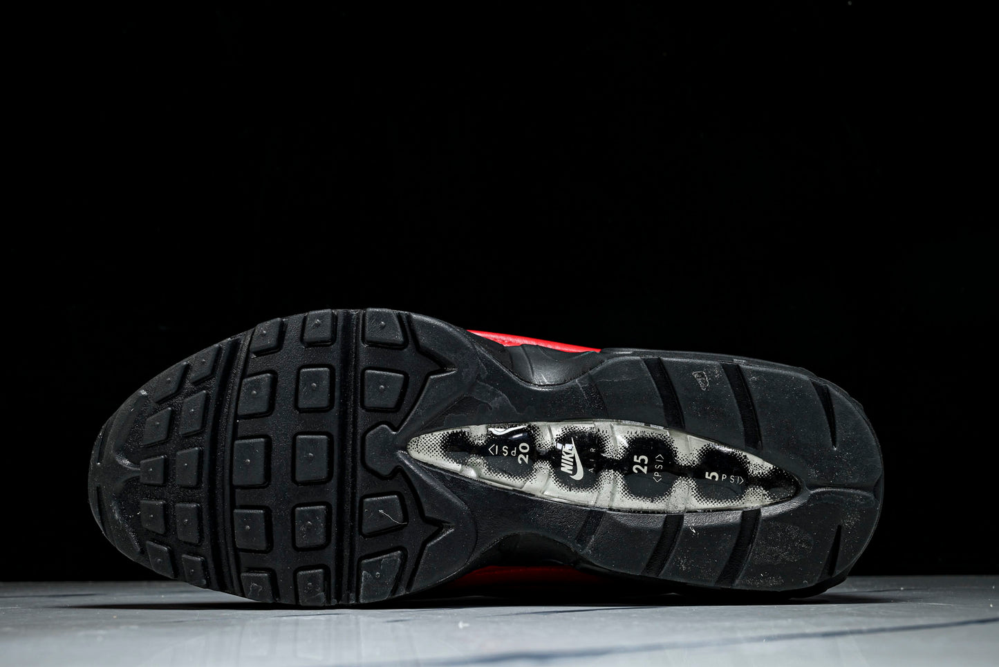 Supreme x AM95 Lux 'Gym Red'