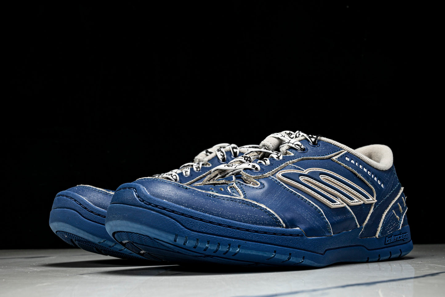 Вalenciaga Hamptons Worn-Out Sneaker 'Navy Blue'