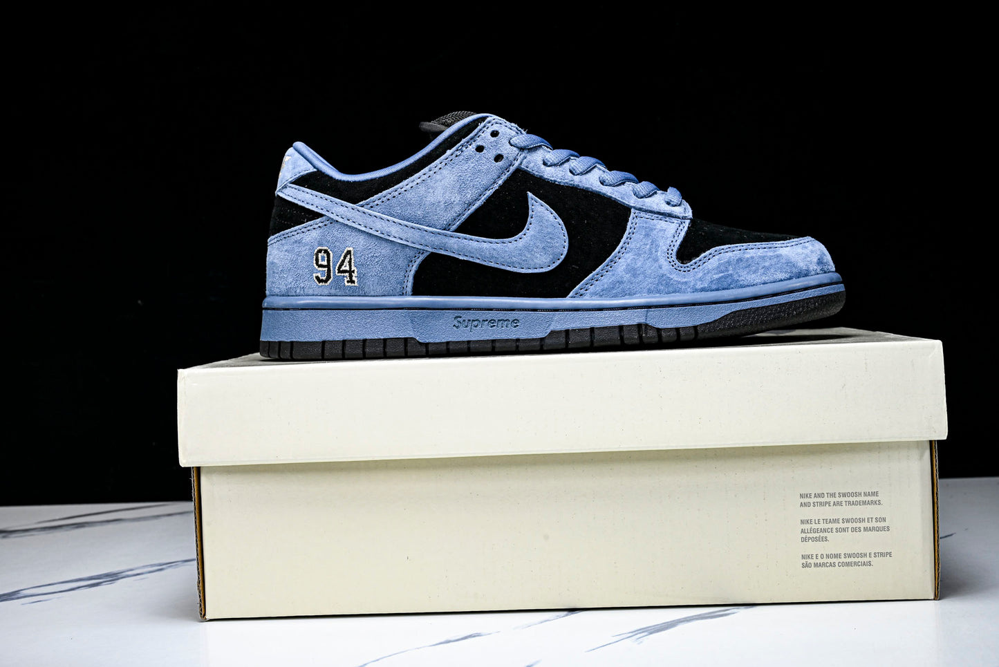 SB Dnk Low x Supreme 94 Ocean Fog