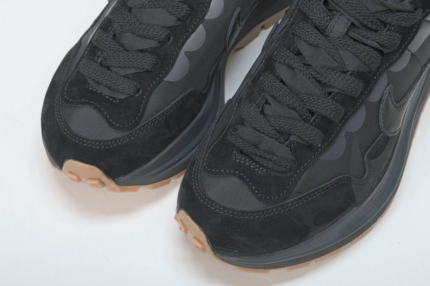 Sacai VaporWaffle ‘Black Gum’