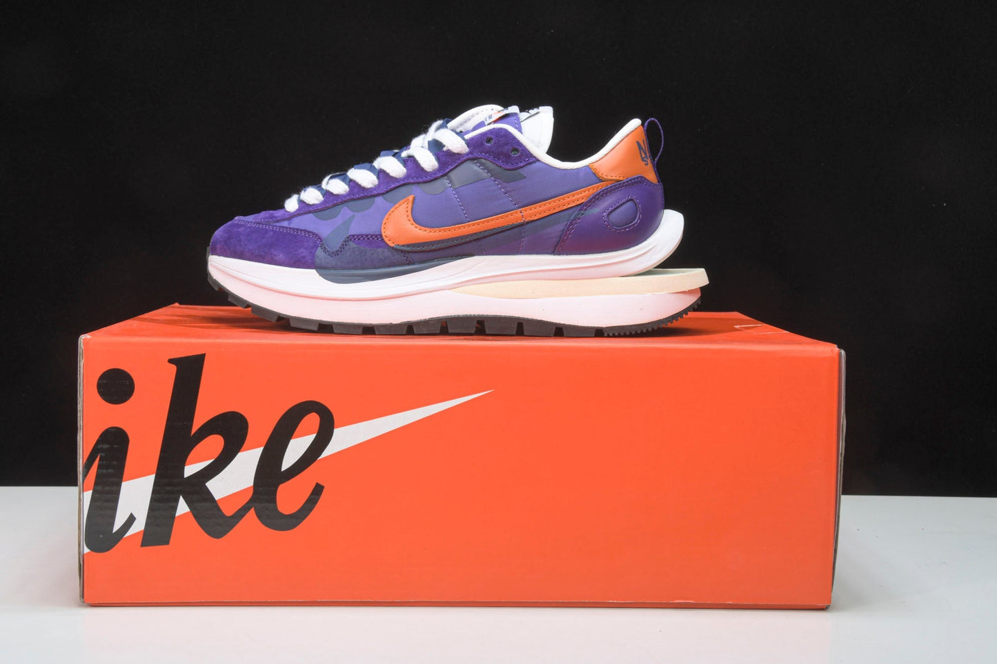 Sacai VaporWaffle ‘Dark Iris’