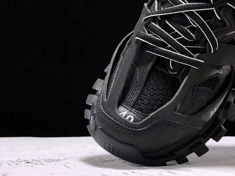 Track LED Trainer 'Black'