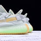 Yzy Boost 350 v2 Hyperspace