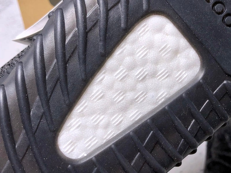 Yzy Boost 350 v2 Static Black Reflective